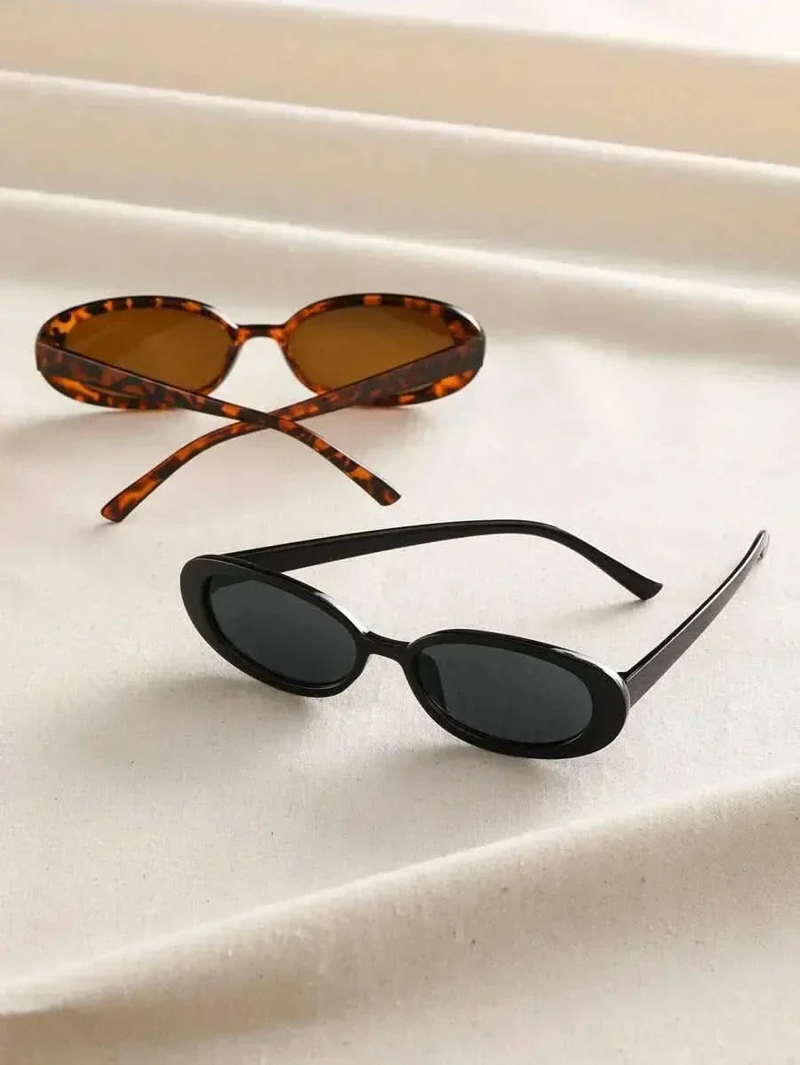 Olwyn™ | Oval Retro Sunglasses
